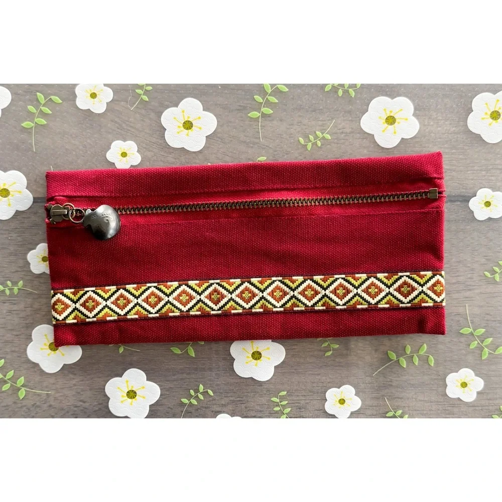 Vintage Handmade Zip Pouch